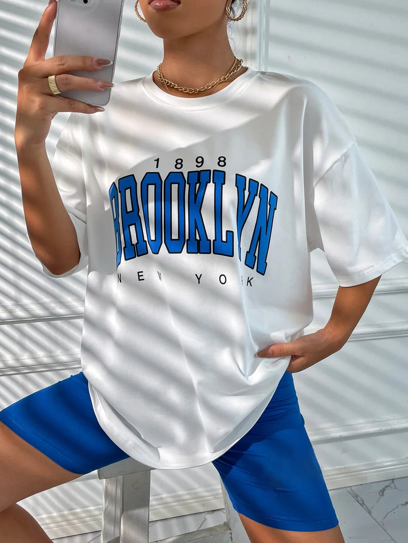 Camiseta Brooklyn I Oversized I Feminina I Estilosa